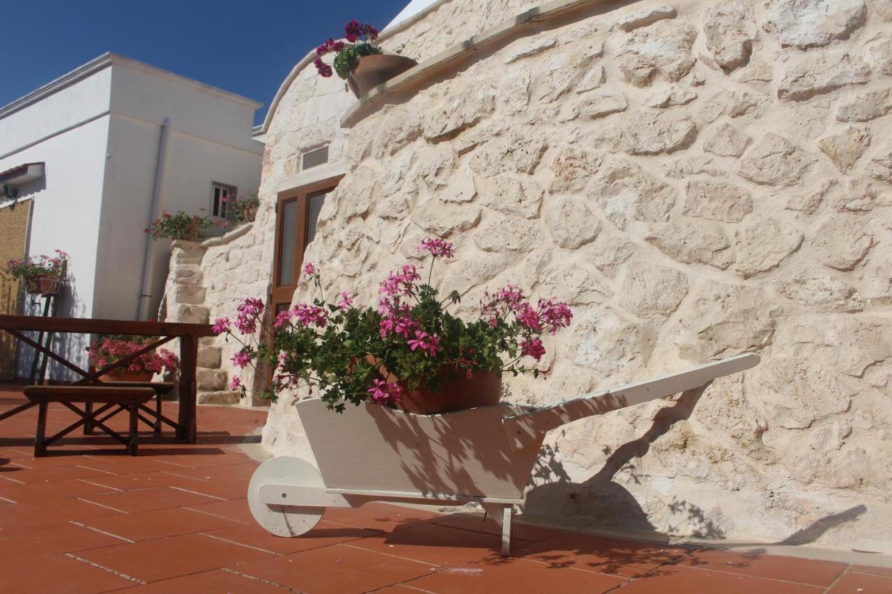 Trullo Il Melograno Pensionat Ostuni Eksteriør billede